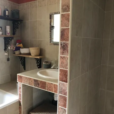 Agreable Maison Avec Piscine Vakantiehuis