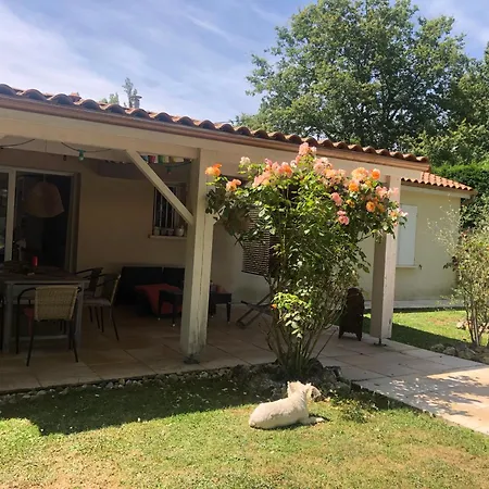 Agreable Maison Avec Piscine Vakantiehuis